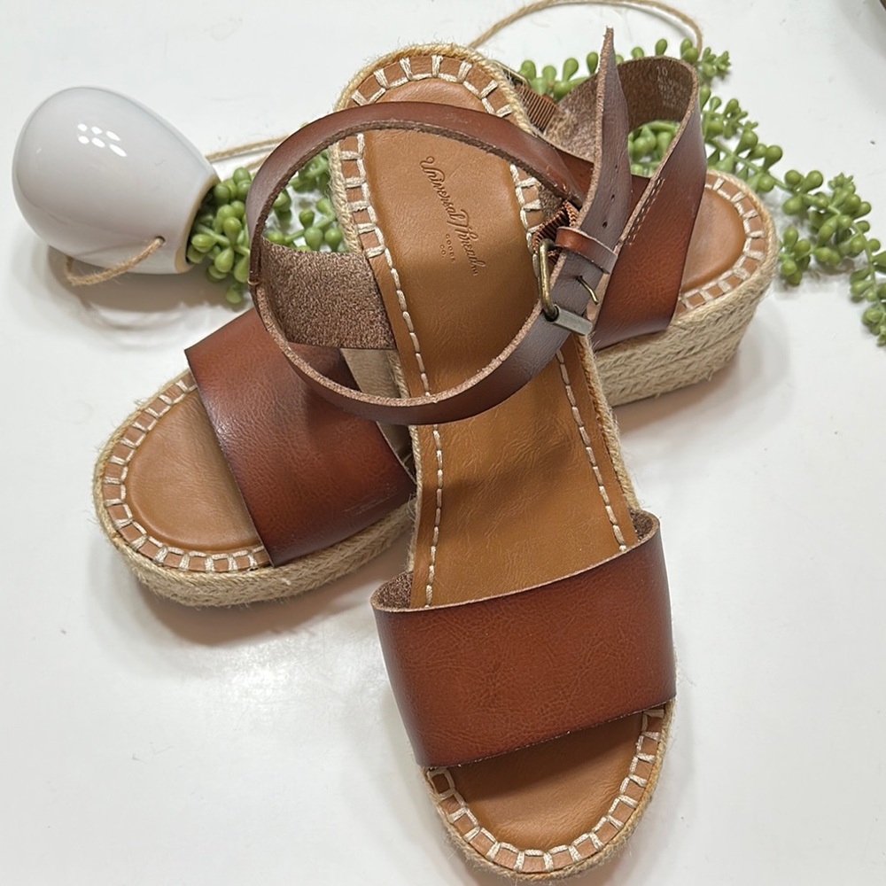 Universal Thread Brown Espadrille Sandals